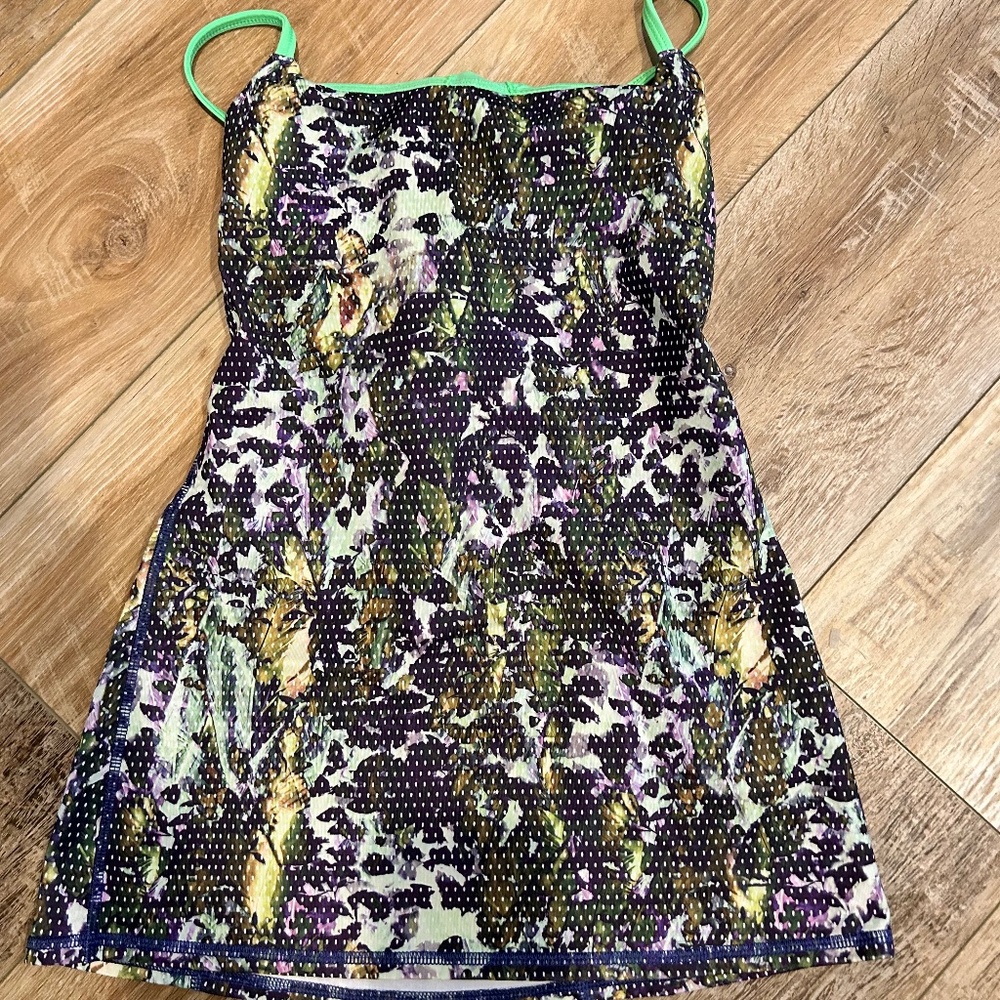 Lululemon Athletica Power Tank